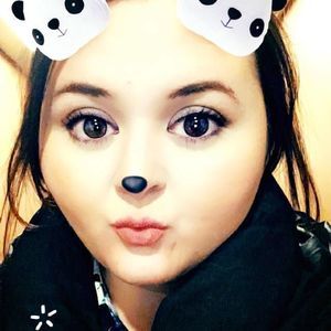 Meet your Posher, Hayley